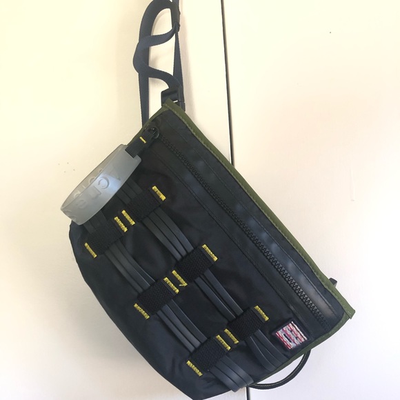 acne studios ripstop belt bolsa